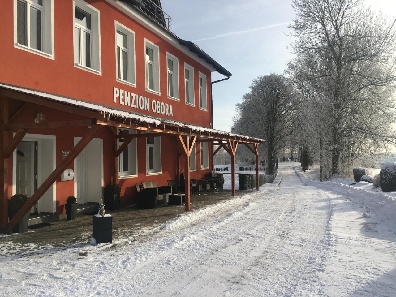 Penzion Obora Tachov  Luaran gambar